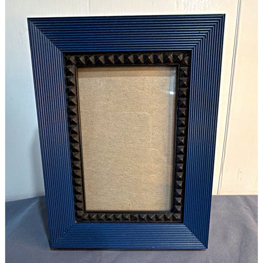 Vintage Burnes of Boston 4x6 Picture Frame Blue Black Tramp Art Style Table/Hang